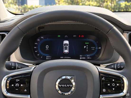 VOLVO-XC60-2024