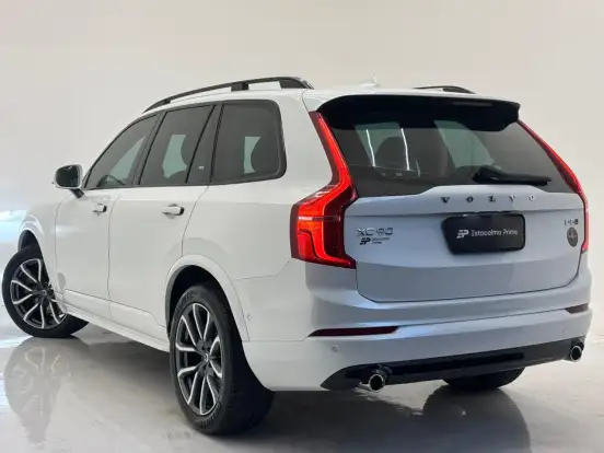 VOLVO-XC90-2.0 D5 DIESEL MOMENTUM AWD GEARTRONIC VOLVO-XC90-2017