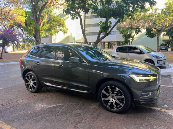 VOLVO-XC60-2019