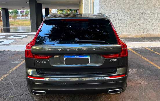VOLVO-XC60-2019