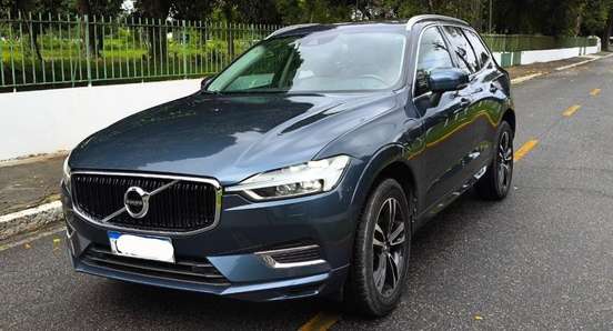 VOLVO-XC60-2020