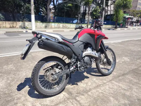 YAMAHA-XTZ 250 LANDER CONNECTED-2025