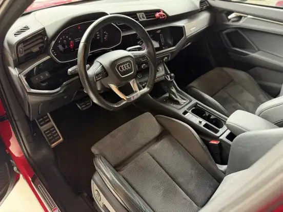 AUDI-Q3-2022