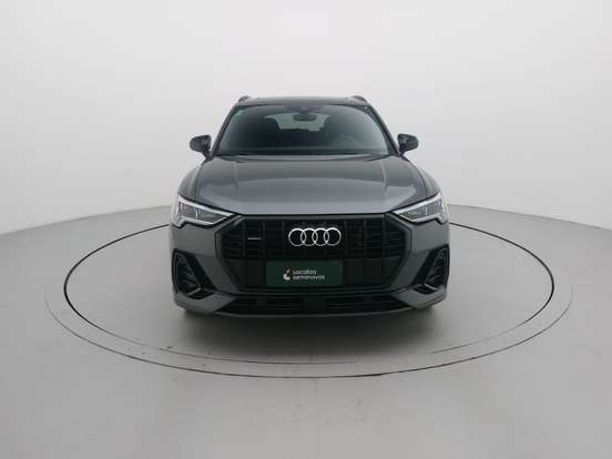 AUDI-Q3-2023