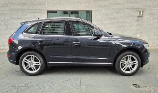 AUDI-Q5-2015