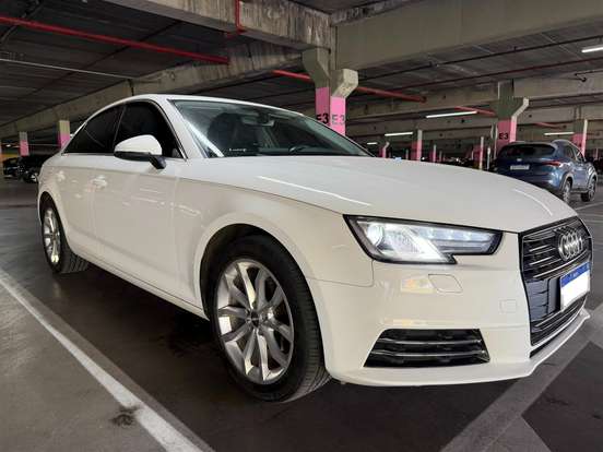 AUDI-A4-2017