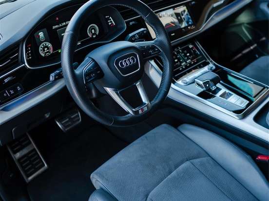 AUDI-Q8-3.0 TFSI GASOLINA PERFORMANCE BLACK QUATTRO TIPTRONIC AUDI-Q8-2022