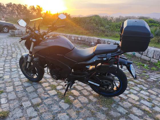 BAJAJ DOMINAR 400 