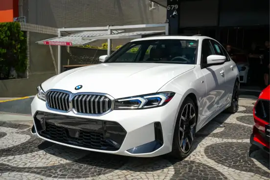 BMW-320i-2025