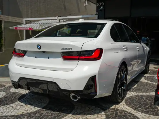 BMW-320i-2.0 16V TURBO FLEX M SPORT AUTOMÁTICO BMW-320i-2025