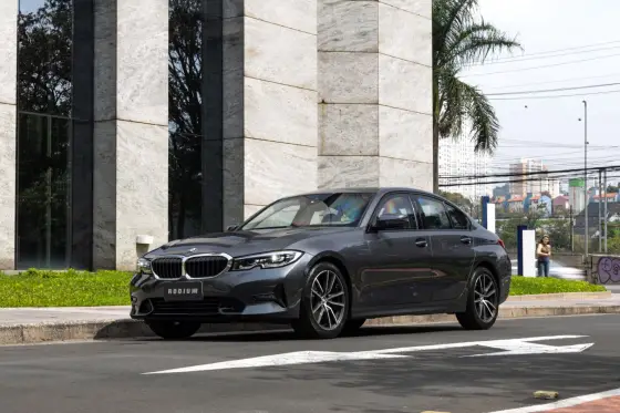 BMW 320i 2.0 16V TURBO GASOLINA SPORT AUTOMÁTICO