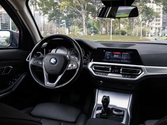 BMW-320i-2.0 16V TURBO GASOLINA SPORT AUTOMÁTICO BMW-320i-2019
