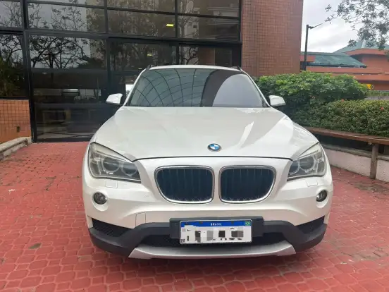 BMW-X1-2.0 18I GP 4X2 16V GASOLINA 4P AUTOMÁTICO BMW-X1-2013
