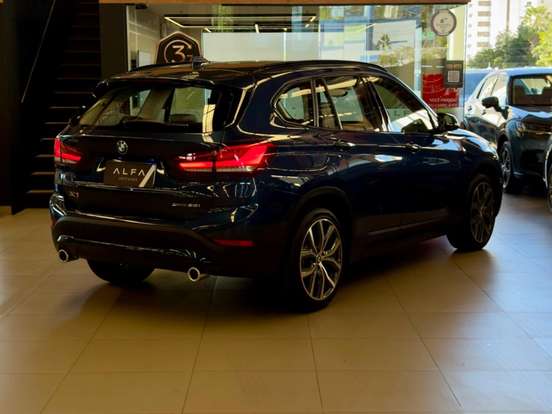 BMW-X1-2.0 16V TURBO ACTIVEFLEX SDRIVE20I GP PLUS 4P AUTOMÁTICO BMW-X1-2022