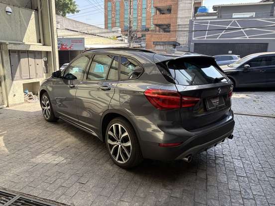 BMW-X1-2016