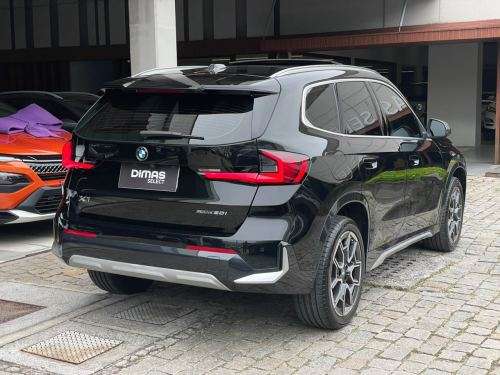 BMW-X1-2024