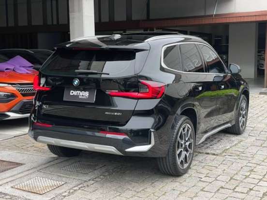 BMW-X1-2.0 16V TURBO GASOLINA SDRIVE20I X-LINE STEPTRONIC BMW-X1-2024