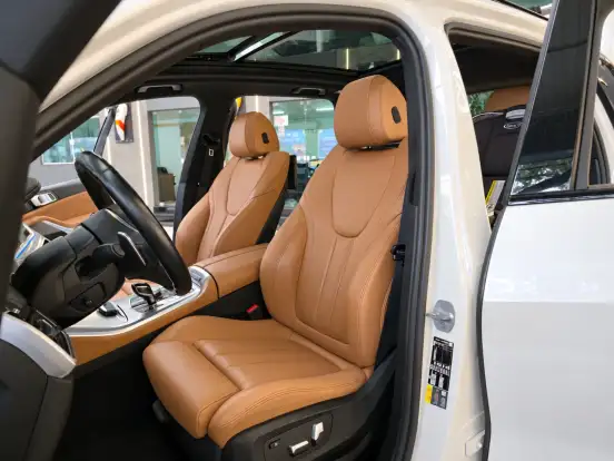 BMW-X5-2021