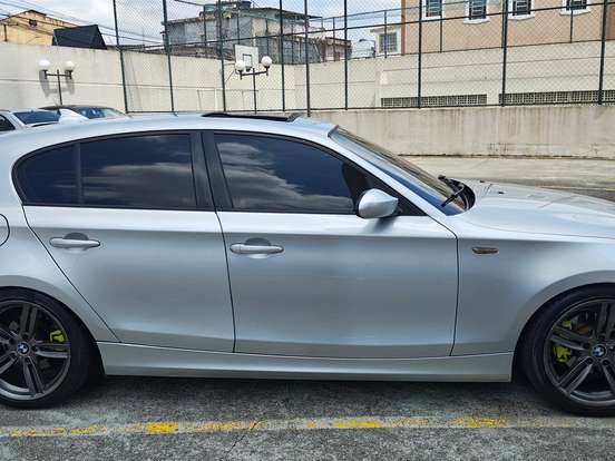 BMW-120i-2.0 HATCH 16V GASOLINA 4P AUTOMÁTICO BMW-120i-2007