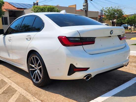 BMW-320i-2.0 16V TURBO GASOLINA SPORT AUTOMÁTICO BMW-320i-2019