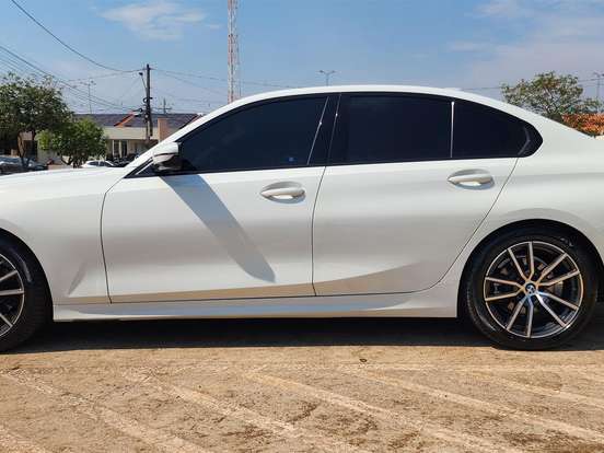 BMW-320i-2.0 16V TURBO GASOLINA SPORT AUTOMÁTICO BMW-320i-2019