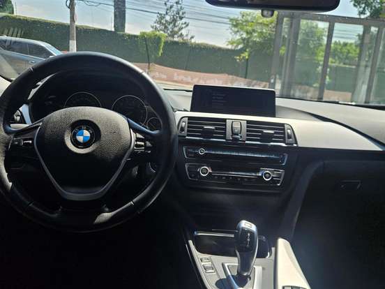 BMW-320i-2.0 SPORT GP 16V TURBO ACTIVE FLEX 4P AUTOMÁTICO BMW-320i-2015