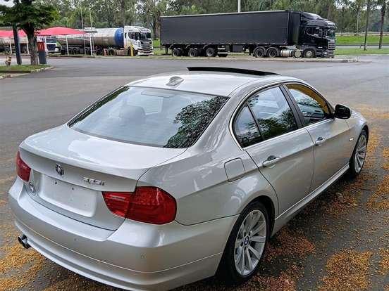BMW-325i-2.5 SEDAN 24V GASOLINA 4P AUTOMÁTICO BMW-325i-2011