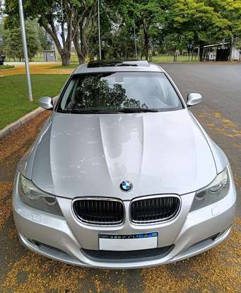BMW-325i-2011