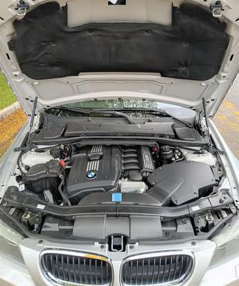 BMW-325i-2011