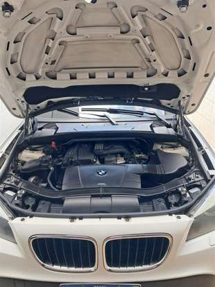 BMW-X1-2011