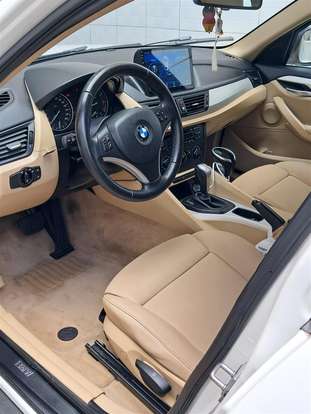 BMW-X1-2011