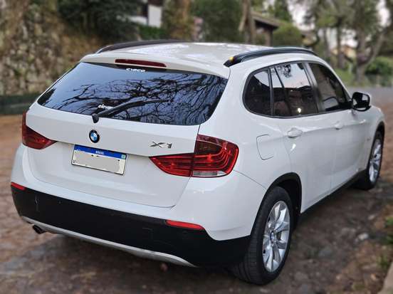 BMW-X1-2.0 16V GASOLINA SDRIVE18I 4P AUTOMÁTICO BMW-X1-2011