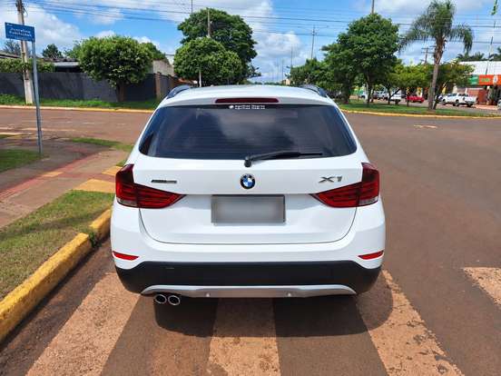 BMW-X1-2.0 16V TURBO ACTIVEFLEX SDRIVE20I 4P AUTOMÁTICO BMW-X1-2015