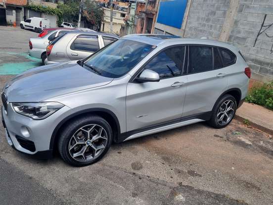 BMW-X1-2.0 16V TURBO ACTIVEFLEX SDRIVE20I X-LINE 4P AUTOMÁTICO BMW-X1-2017