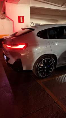 BMW-X4-2022
