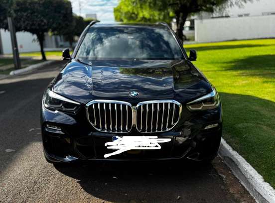 BMW-X5-2021