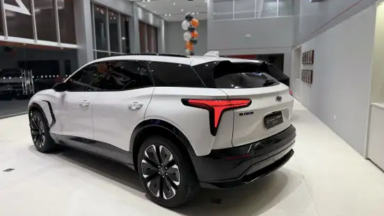 CHEVROLET-BLAZER EV-2024