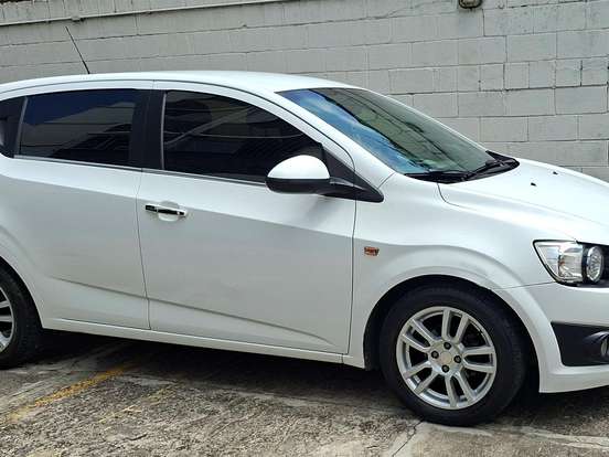 CHEVROLET-SONIC-1.6 LTZ SEDAN 16V FLEX 4P MANUAL CHEVROLET-SONIC-2012