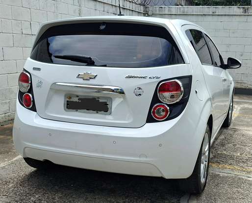 CHEVROLET-SONIC-2012