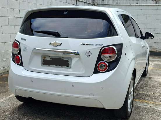 CHEVROLET-SONIC-1.6 LTZ SEDAN 16V FLEX 4P MANUAL CHEVROLET-SONIC-2012