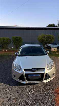 FORD-FOCUS-2014