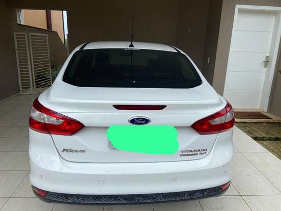 FORD-FOCUS-2014