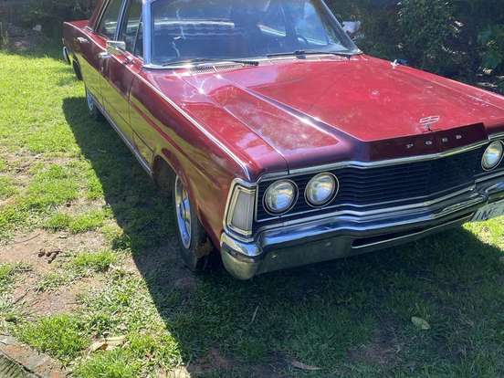 FORD-GALAXIE-1979