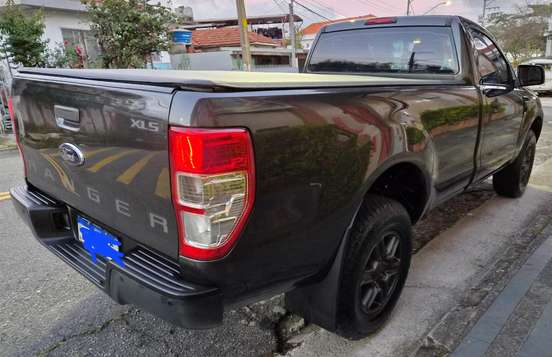 FORD-RANGER-2013