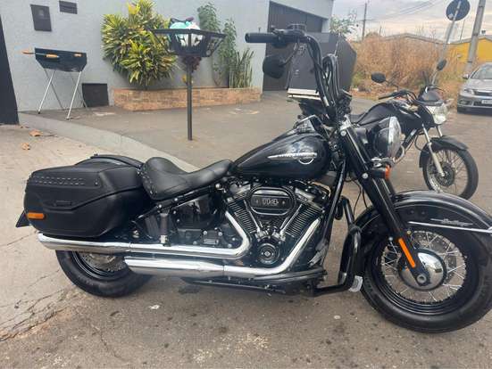 HARLEY-DAVIDSON-SOFTAIL HERITAGE CLASSIC 114-2020