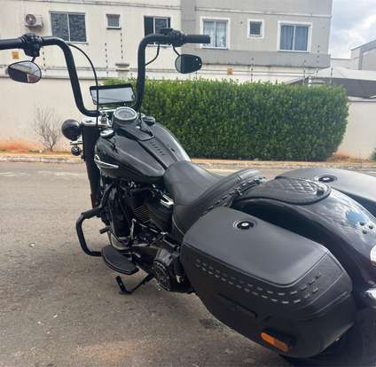 HARLEY-DAVIDSON-SOFTAIL HERITAGE CLASSIC 114-2020