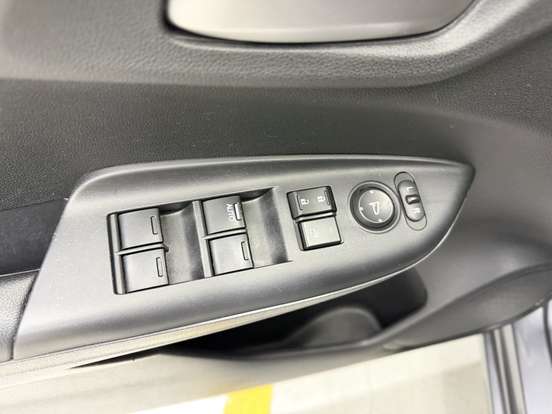 HONDA-FIT-2016
