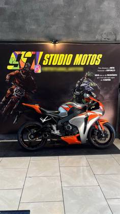 HONDA CBR 1000RR FIREBLADE 