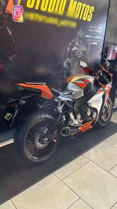 HONDA-CBR 1000RR FIREBLADE-2010