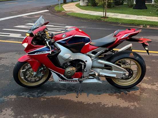 HONDA-CBR 1000RR FIREBLADE SP HONDA-CBR 1000RR FIREBLADE SP-2018